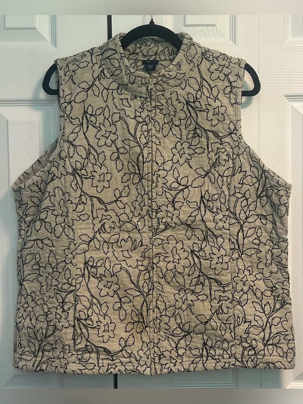 Basic Editions Beige Quilted Floral Zip Vest
